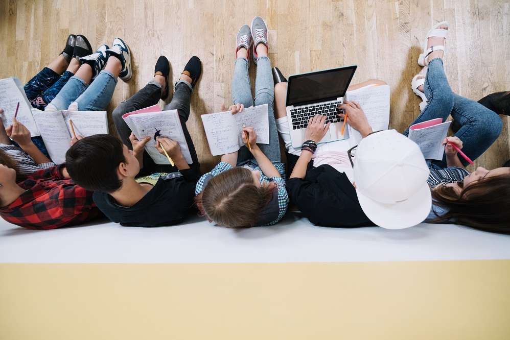 Na hora de escolher o curso de graduação, deve-se pensar também no formato da instituição: faculdade, centro universitário ou universidade.